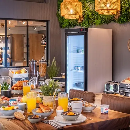 Hotel The Originals City, Hôtel Bagatelle, Angers Sud 3*