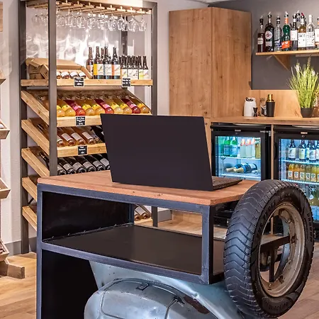 The Originals City, Angers Sud, Le Village 49 3* Les Ponts-de-Cé