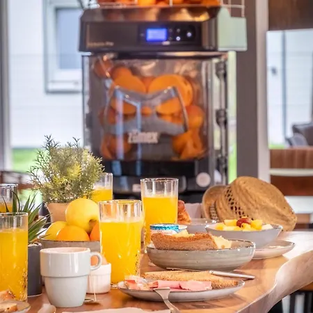 Hotell Sure By Western Angers Sud 3*