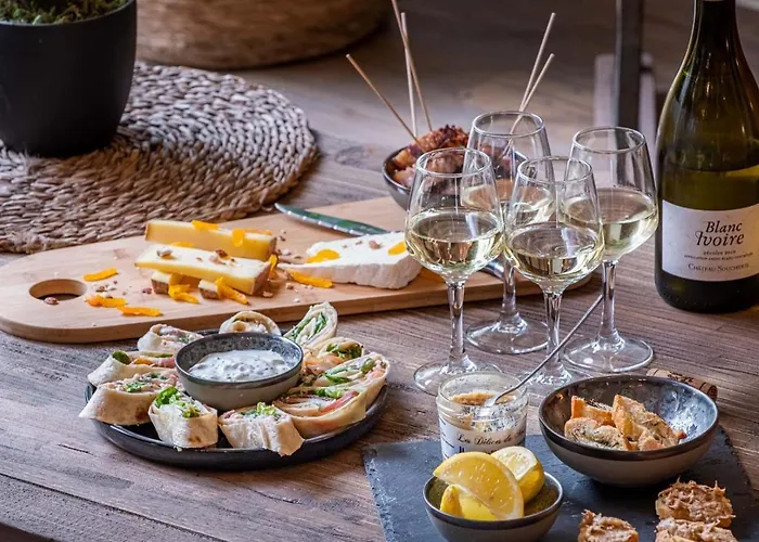 The Originals City, Angers Sud, Le Village 49 3* Les Ponts-de-Cé