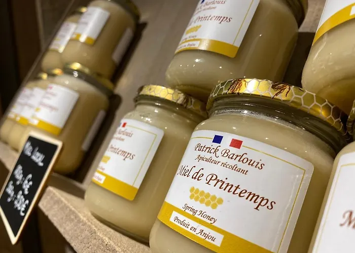 The Originals City, Angers Sud, Le Village 49 Hotel