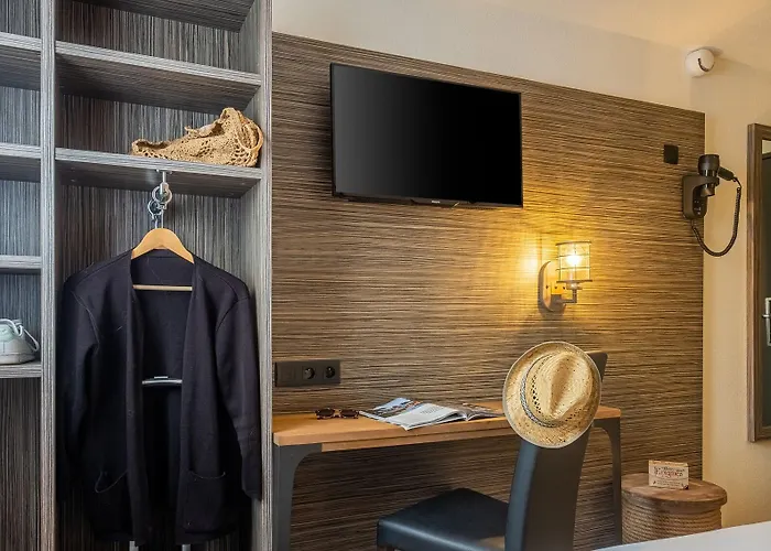 The Originals City, Angers Sud, Le Village 49 Hotel