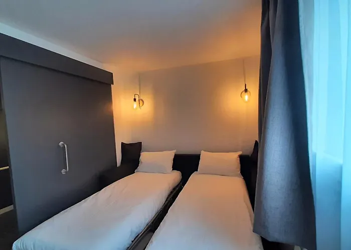 The Originals City, Angers Sud, Le Village 49 3* Les Ponts-de-Ce