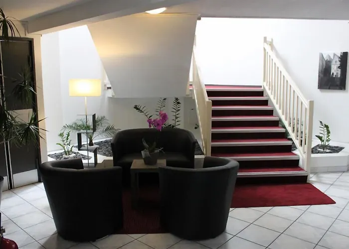 The Originals City, Angers Sud, Le Village 49 3* Les Ponts-de-Cé