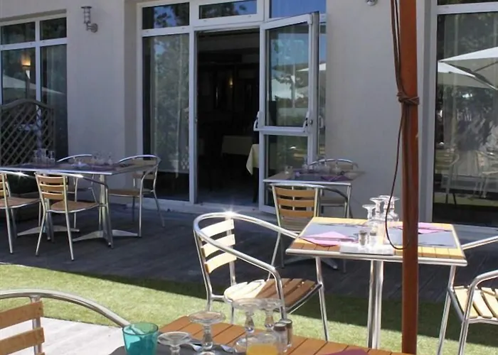 The Originals City, Angers Sud, Le Village 49 Hotel