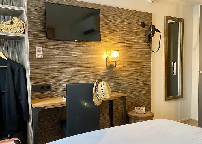 The Originals City, Angers Sud, Le Village 49 Hotel