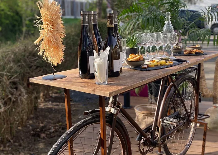 Hotel The Originals City, Angers Sud, Le Village 49 3*